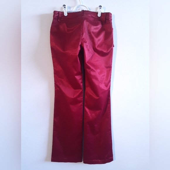 GUESS JEANS silky, stretchy cargo pants with multiple pockets - Picture 3 of 9